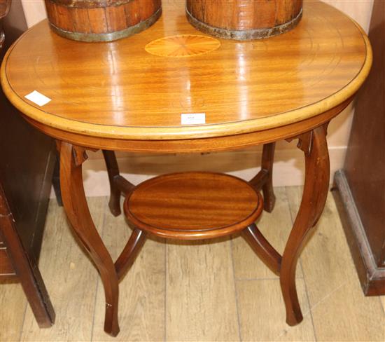 An Edwardian inlaid oval occasional table, W.76cm